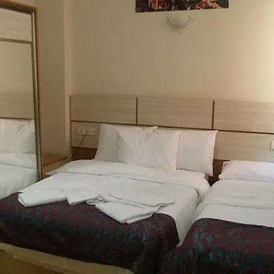 Royal Suites Besiktas İstanbul 2*,